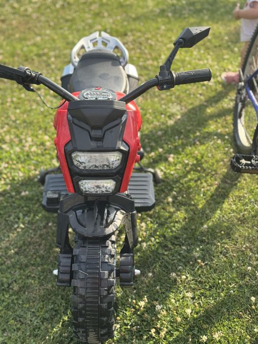 Motocicleta electrica pentru copii