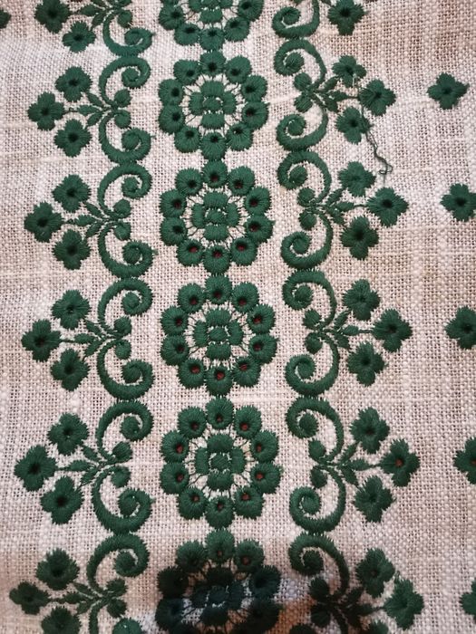 Ленена покривка за маса