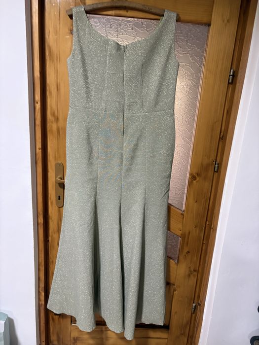 Rochie lungă de ocazie verde fistic cu sclipici, stil sirenă / gală