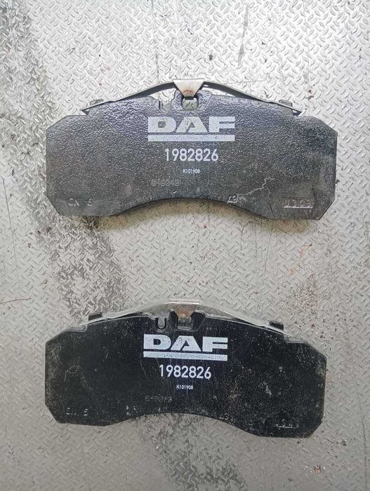 Аксесоари за ремаркета и камиони