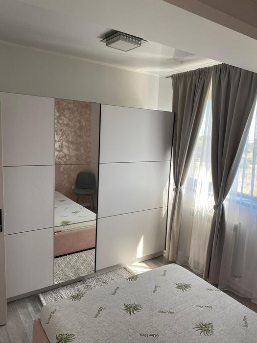 Închiriez apartament cu doua camere