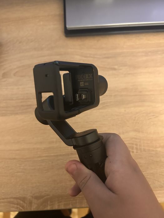 vand/schimb drona karma pro ( fara camera)