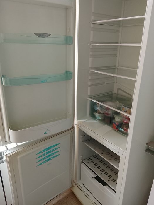 Продам холодильник не рабочий Стинол