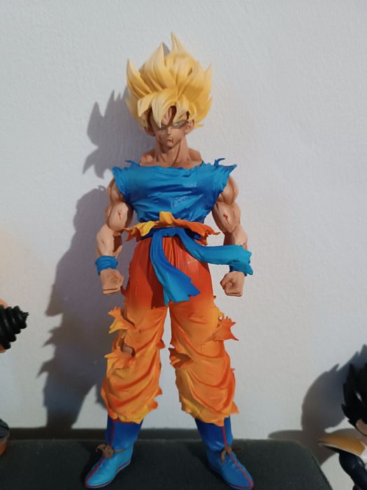 Statueta Goku SSJ - Dragon ball z - aprox 25cm