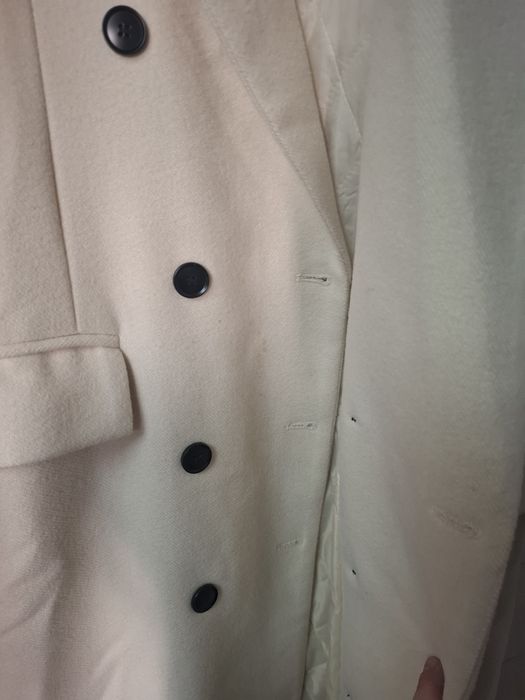 Пальто новое белое
