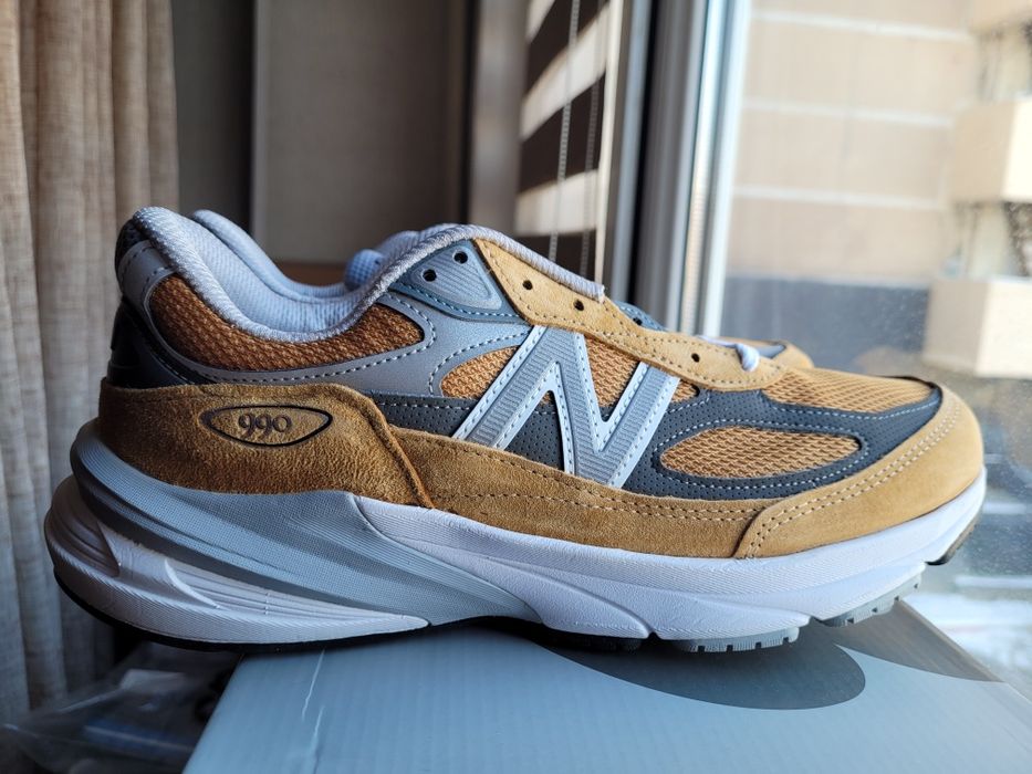New Balance 990 v6