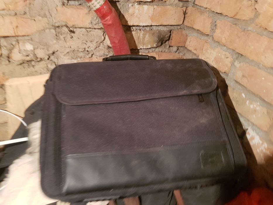 Продам сумку портфель