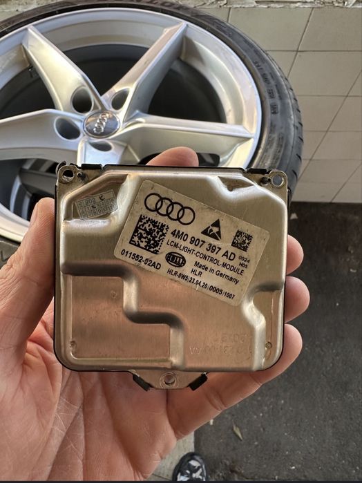Far dreapta matrix , caseta directie audi a5b9