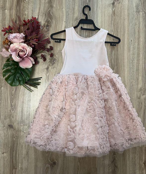 Дрехи Guess Nike adidas karl richmond zara tommy hm benetton burberry