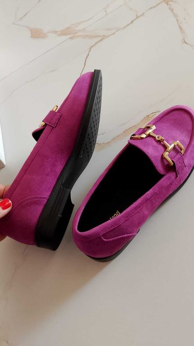 Нови обувки с кутия