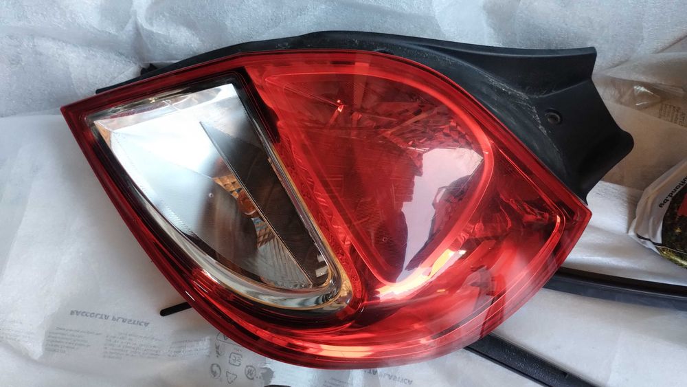 На части Клио 1,5 dci, 75Hp, 2012 г, двигател 164000 км.