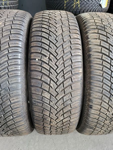 215/65/17 PIRELLI 4бр