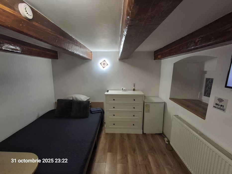 Garsoniera regim hotelier (cititi descrierea anuntului)