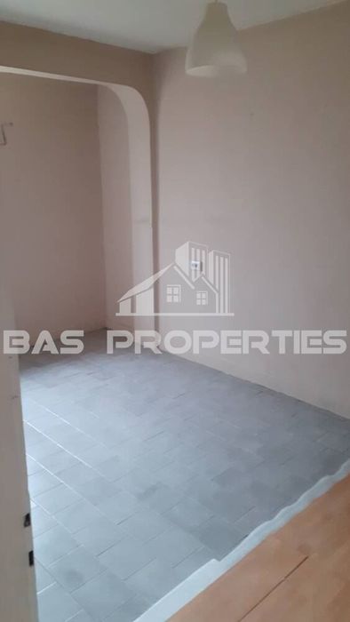 Продава се Тристаен апартамент в София, Захарна фабрика - 80 кв.м за 1211 €/кв.м - Снимка #1