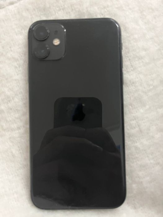 Продам 11 айфон 64гб аккумулятор 73%