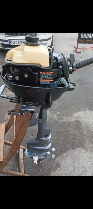YAMAHA four stroke 2,5k.c