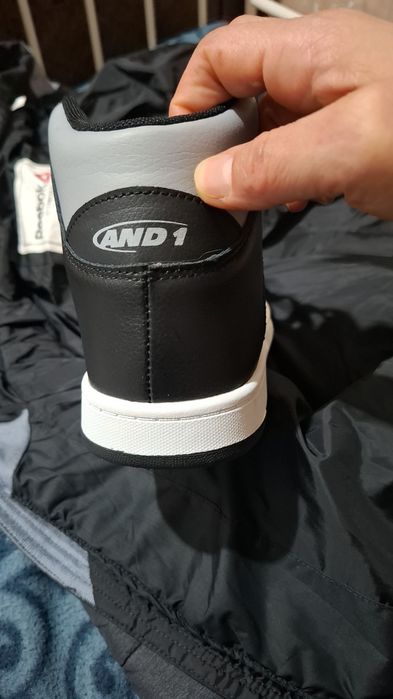 Продам джорданы мужские!