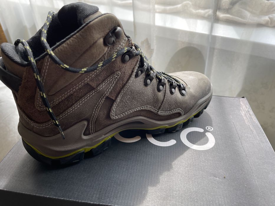 новые ботинки ECCO Terra размер 42