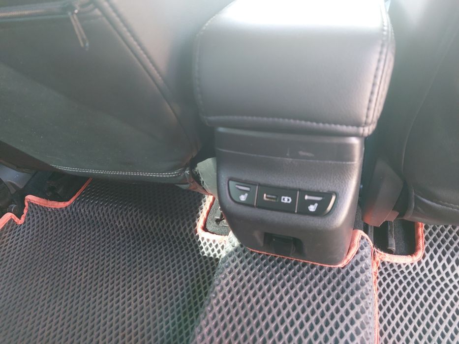 Продам lada vesta sw cross