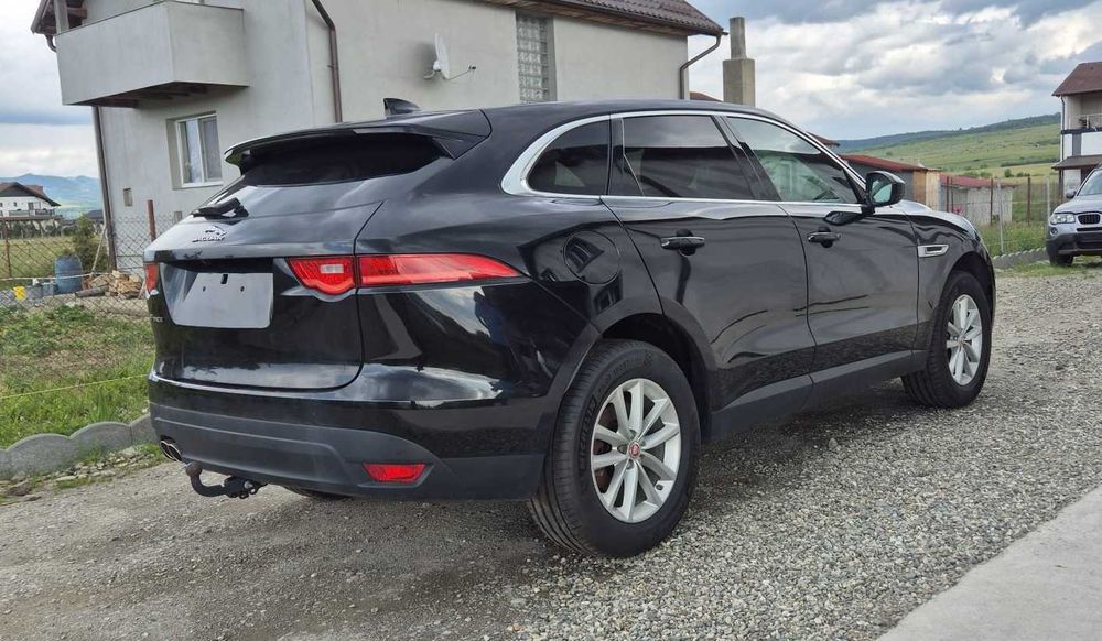 Jaguar F-Pace Business 20d AWD Automat
