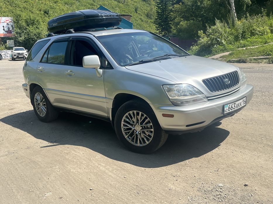 Продам лексус рх 300