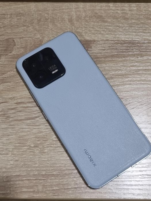 Xiaomi 13 12/256 обмен
