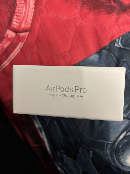 AirPods Pro слушалки