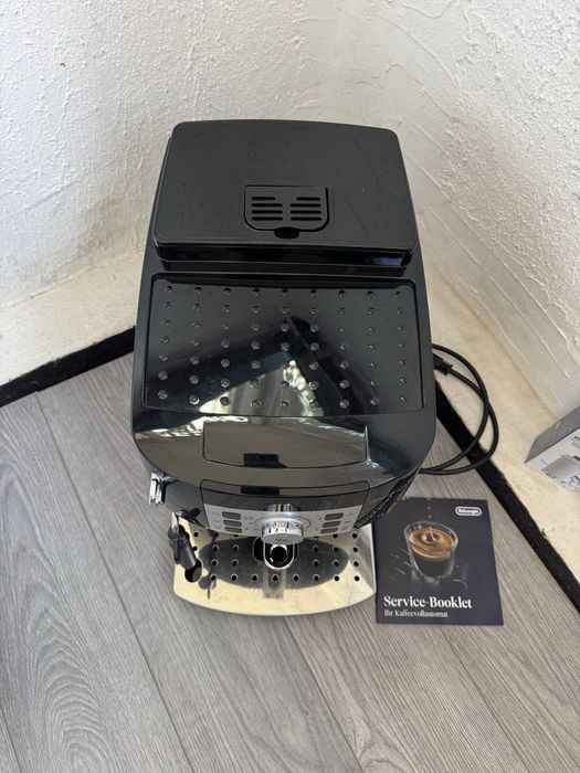 Автоматичен Кафеавтомат | De'Longhi Magnifica S ECAM22.110.B | 1450W | 15 бара | Кафемашина