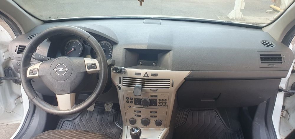 Opel Astra H An 2008