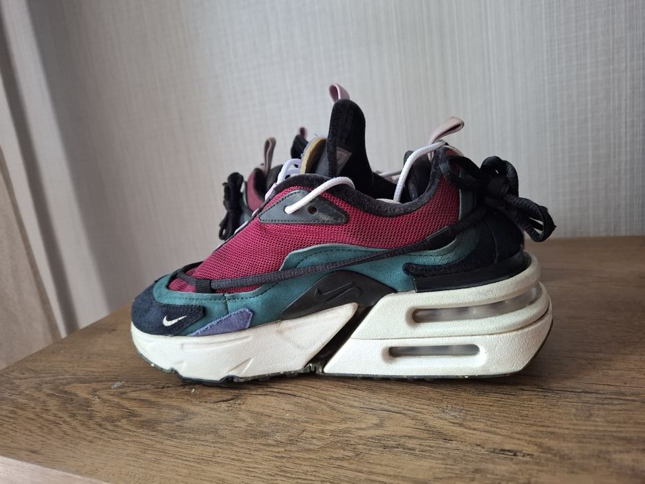 Nike air max Furyosa маратонки 38- 39 номер.