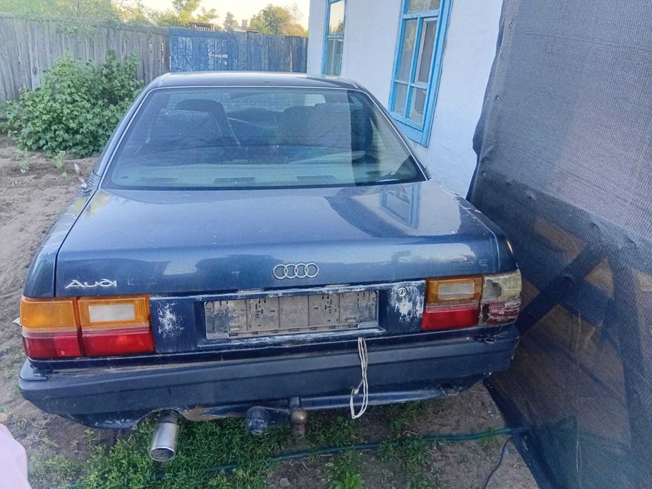 Продам машину аudi 100