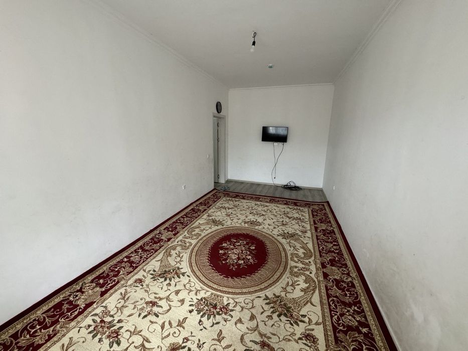 Янги хаёт тумани, Янги дархонда 2 хонали уй оилага арендага берилади.