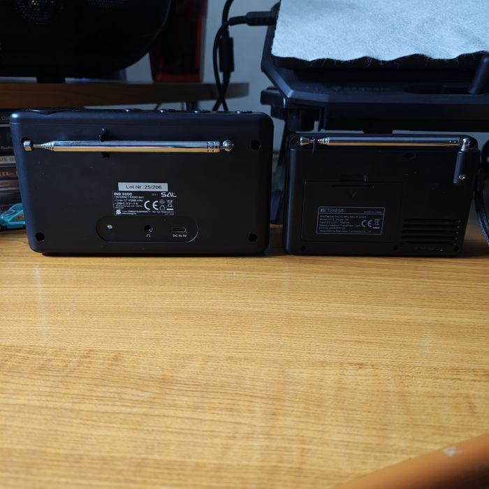 Internet radio global 3in1 portabil cu acumulator FM RDS /Bluetooth SAL INR 3000 (Ocean Digital WR-23F) și Radio portabil cu acumulator Retekess V-115