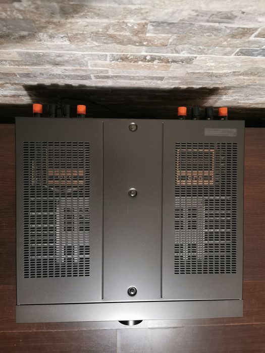 Amplificator Technics SU V 900
