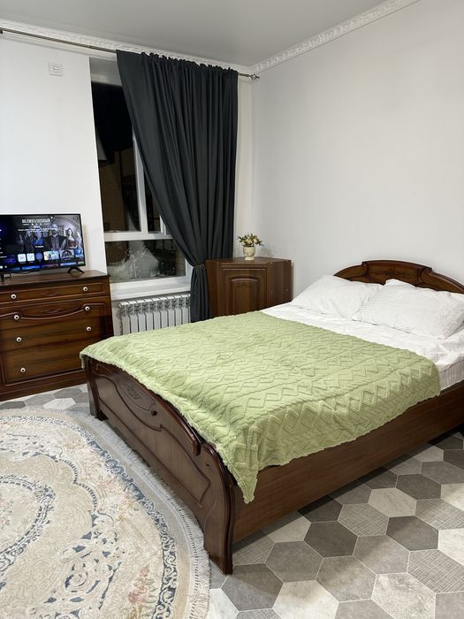 Продам спальный гарнитур