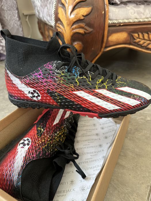 Новые футбольные сороконожки