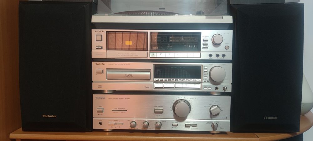 Technics: Deck RS - B305, CD Player SL PG 520, Boxe SB CA 10