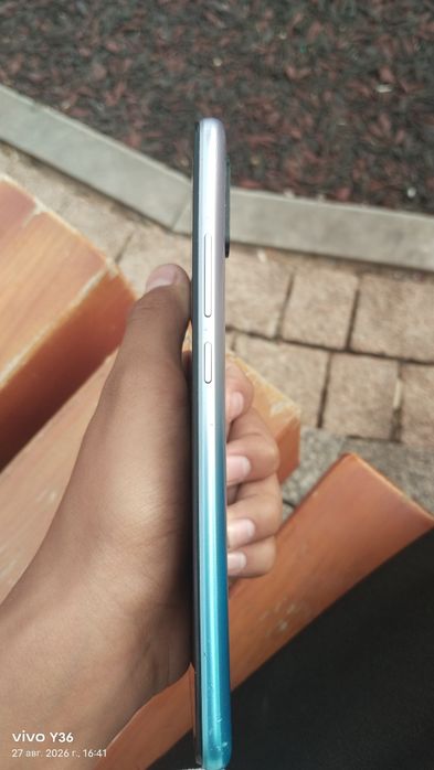 Смартфон redmi 9a почти в идеальном состоянии