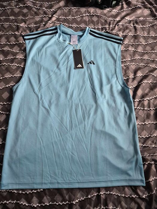 Tricou adidas marimea M