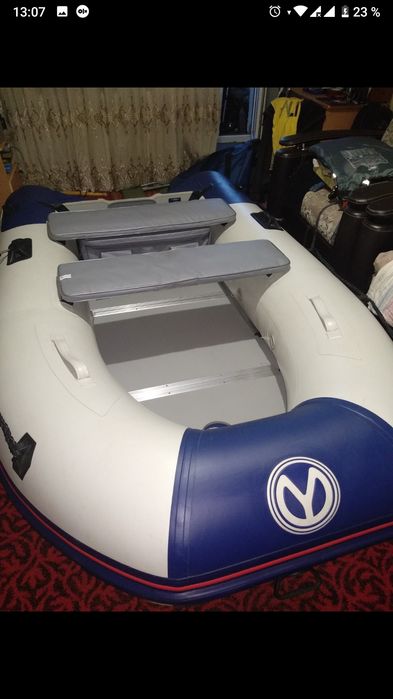 Продам лодку Ямаран 280