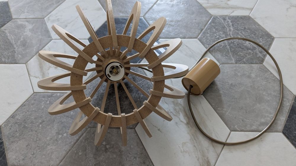 Vand lustra de lemn IKA 4173, diametru 28 cm, 1 dulie E27,