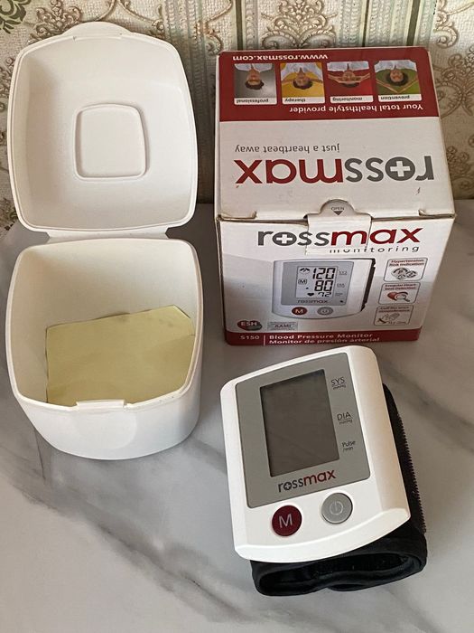 Тонометр на запястье