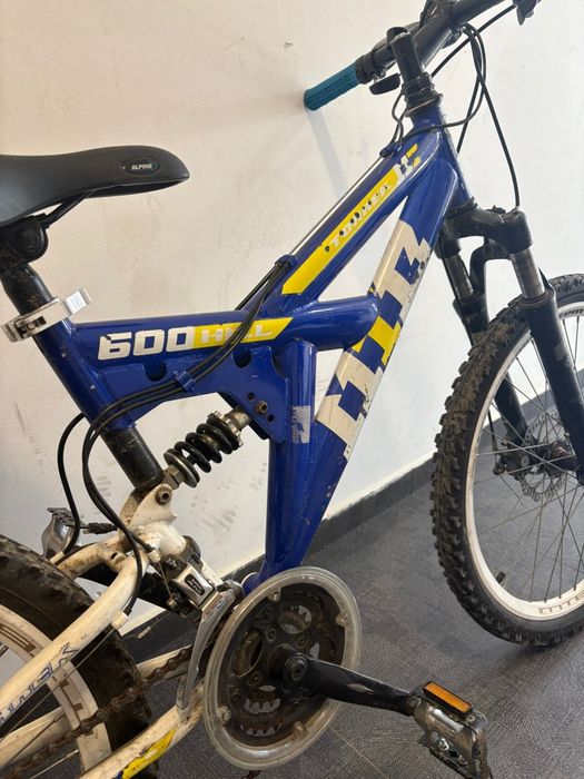 Bicicleta cu roți de 24