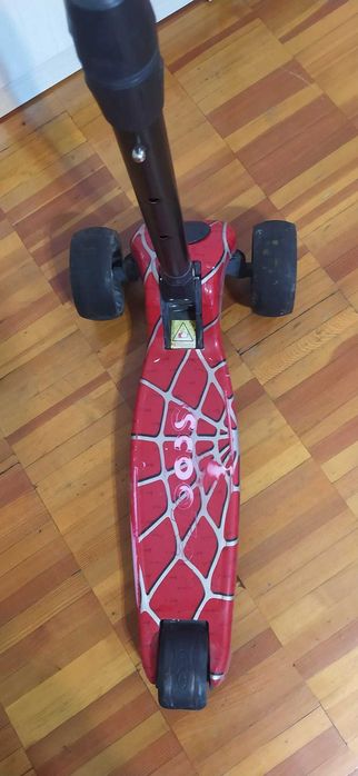 Продается детский самокат в отличном состоянии