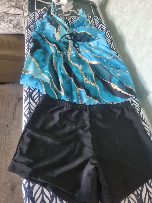 Продам купальник