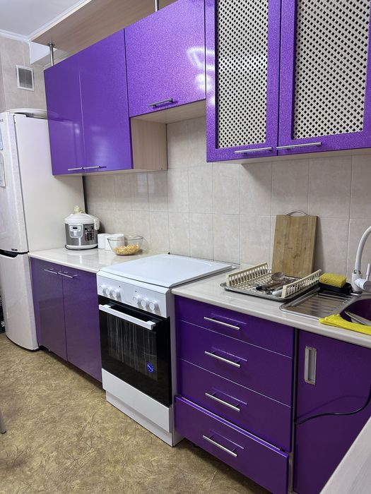 Продам кухню срочно