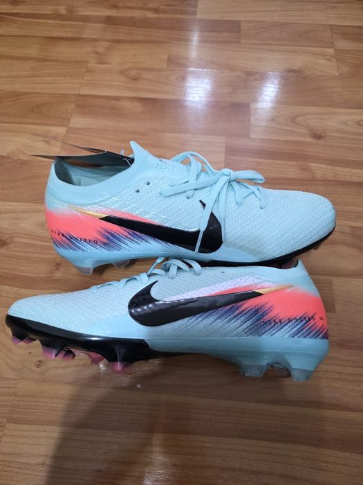 Ghete de fotbal Nike