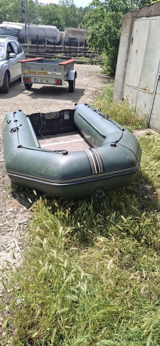 Vand barca kolibri 3 m cu chila gonflabila