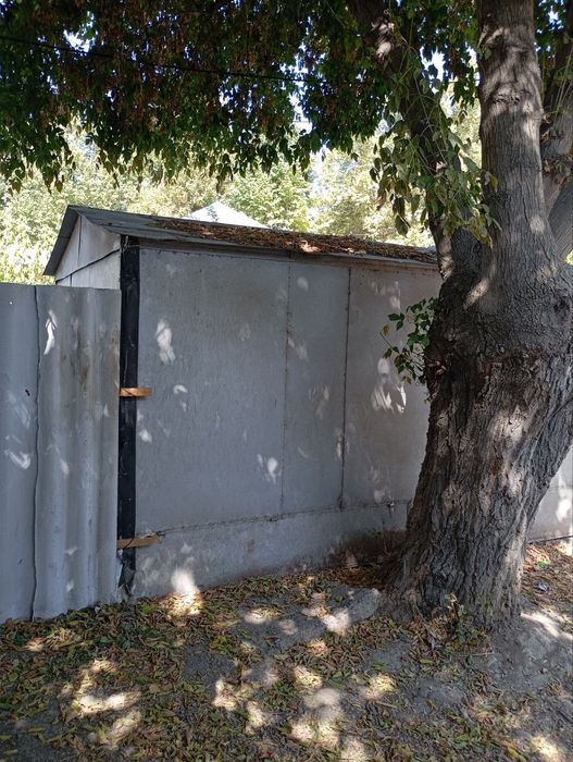 Гараж сотилади срочний