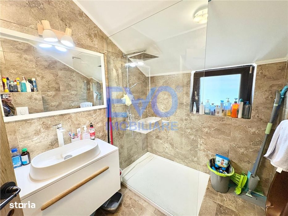 Apartament 3 camere, 2 bai, parcare, balcon, Valea Lupului, Iasi